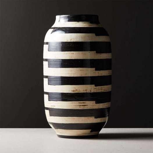 Sort / hvid stribet vase