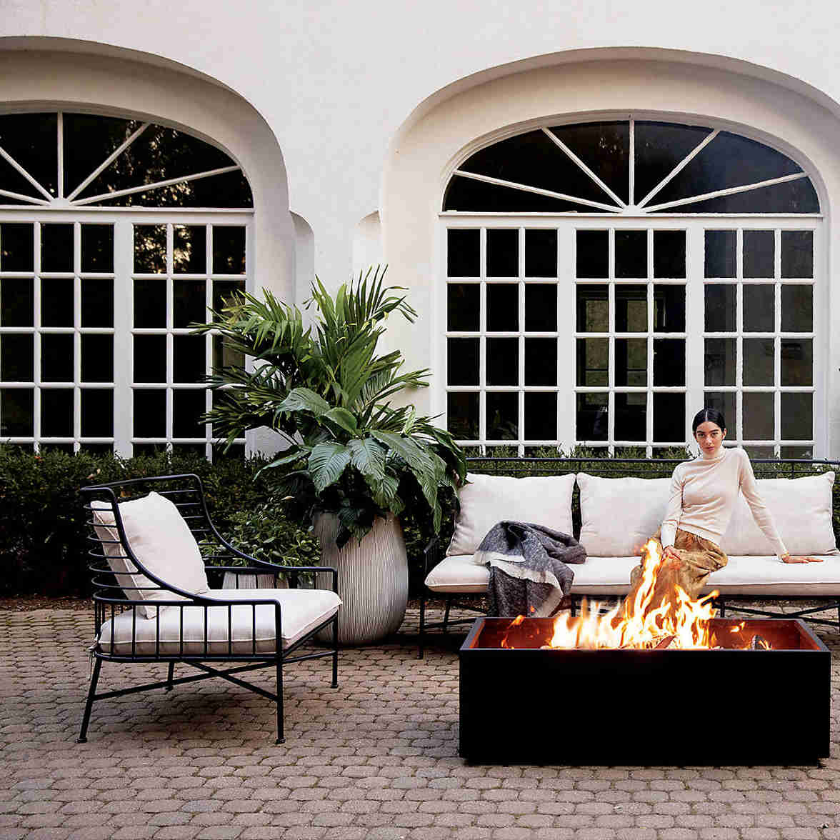 Cemento gris interior/plantador al aire libre medio